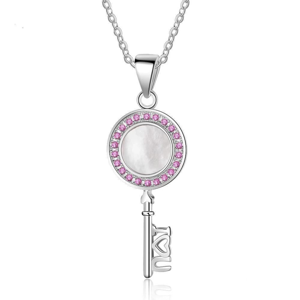 Key Shape Pendant Pearl Necklace