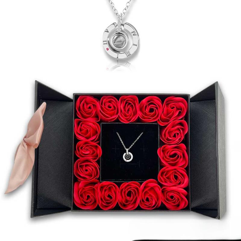 Elegant 16 Small Roses Jewelry Case With Pendant Set